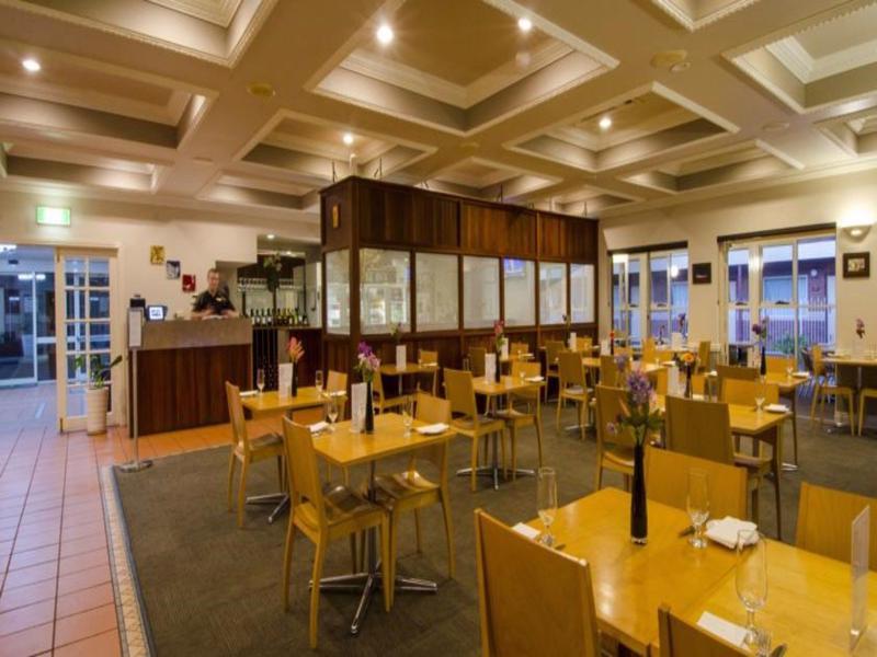 Motel Quality Railway 4*