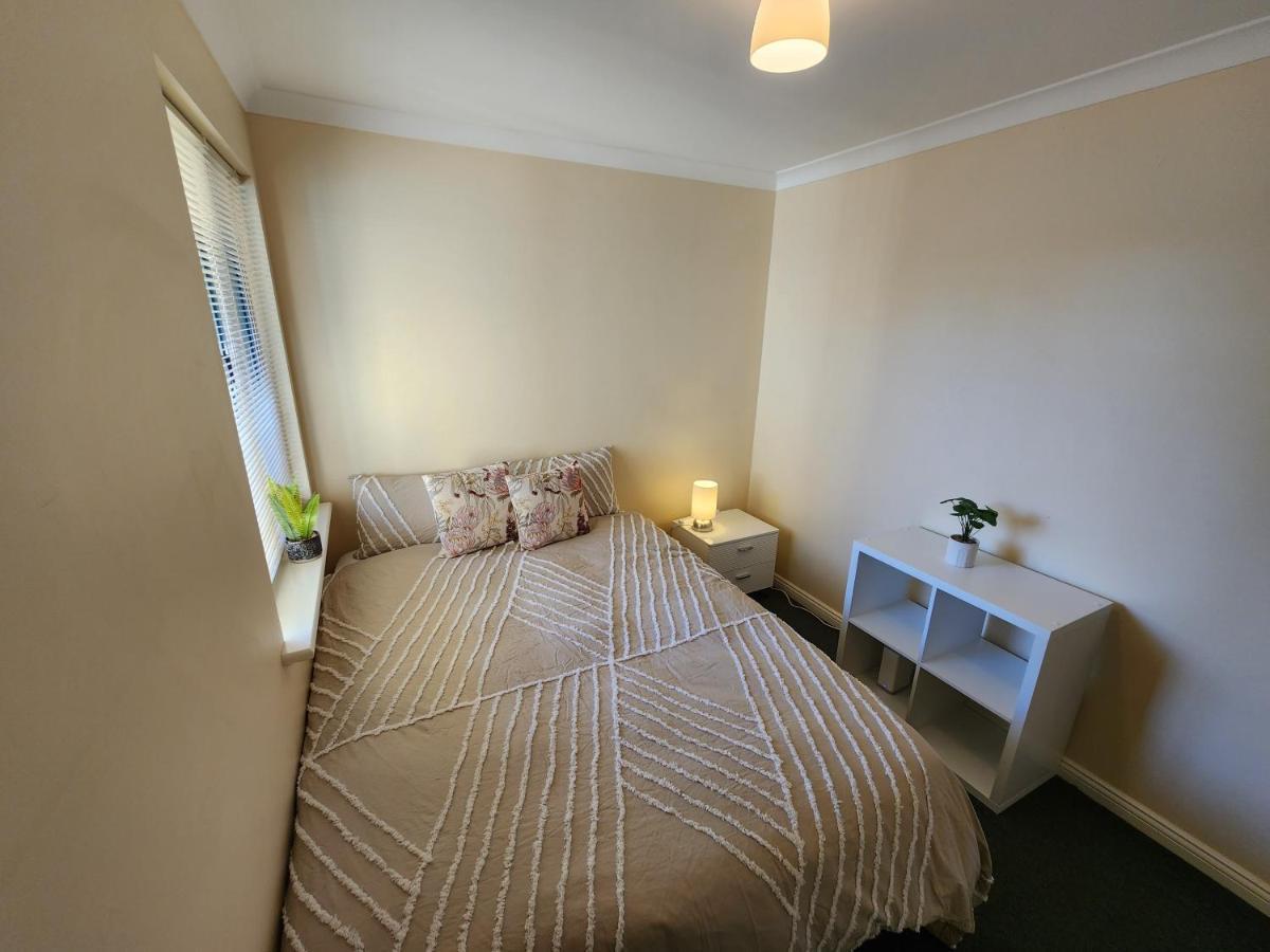 Comfortable Across The Road From The Historic Recreation Villa