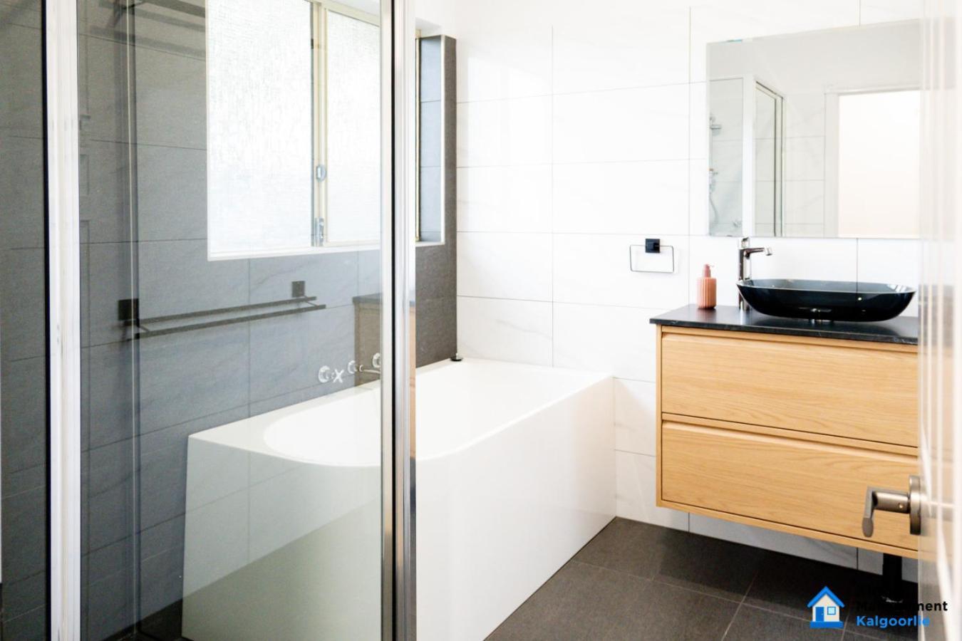 Luxury Desert Paradise Holiday home Kalgoorlie